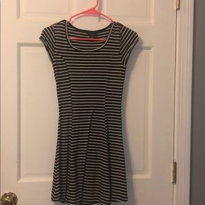 Black & white dress!